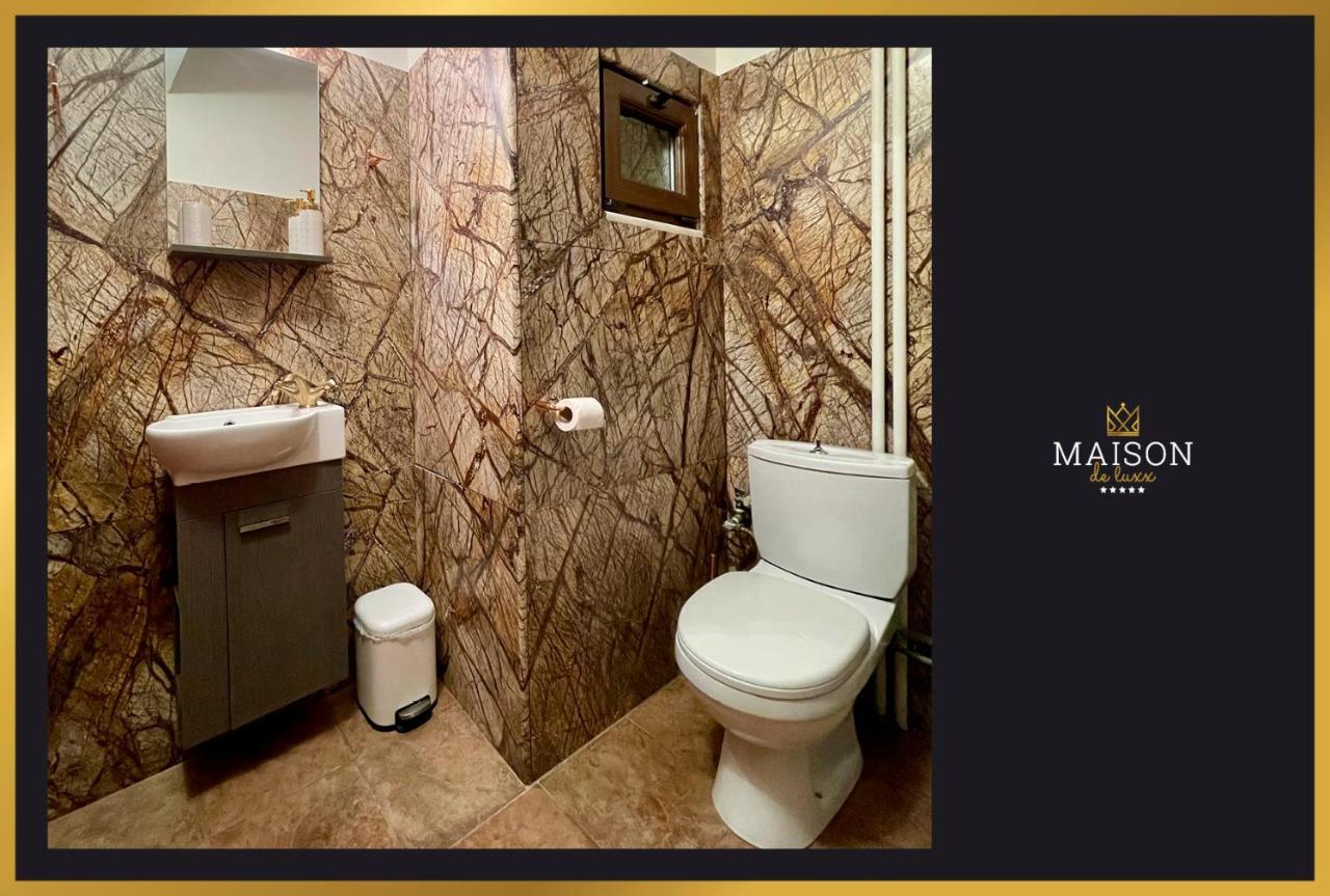 Maison De Luxx A5 Luxury Apartment In Larissa Exterior foto